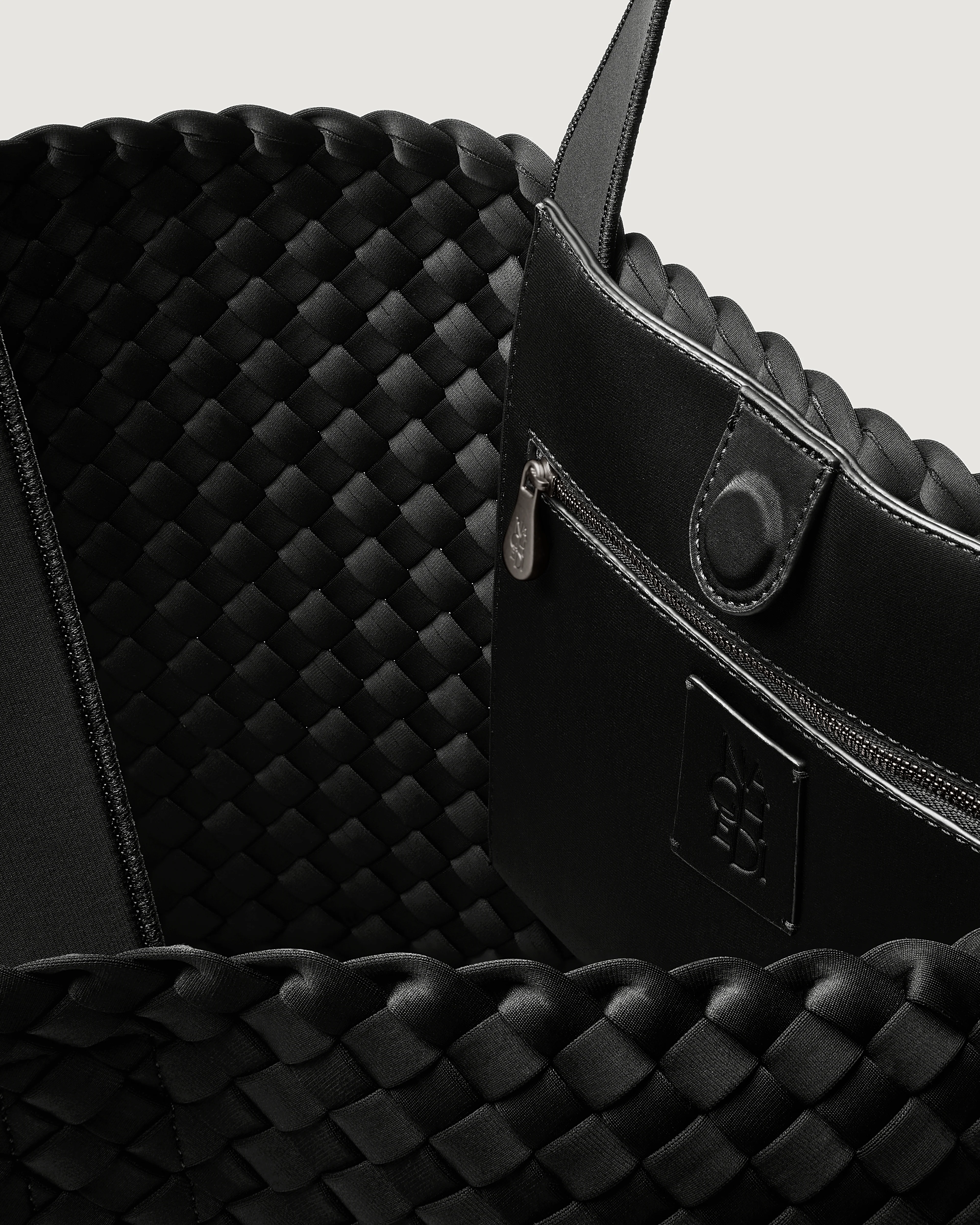 Como Medium Tote | Onyx - Image 2