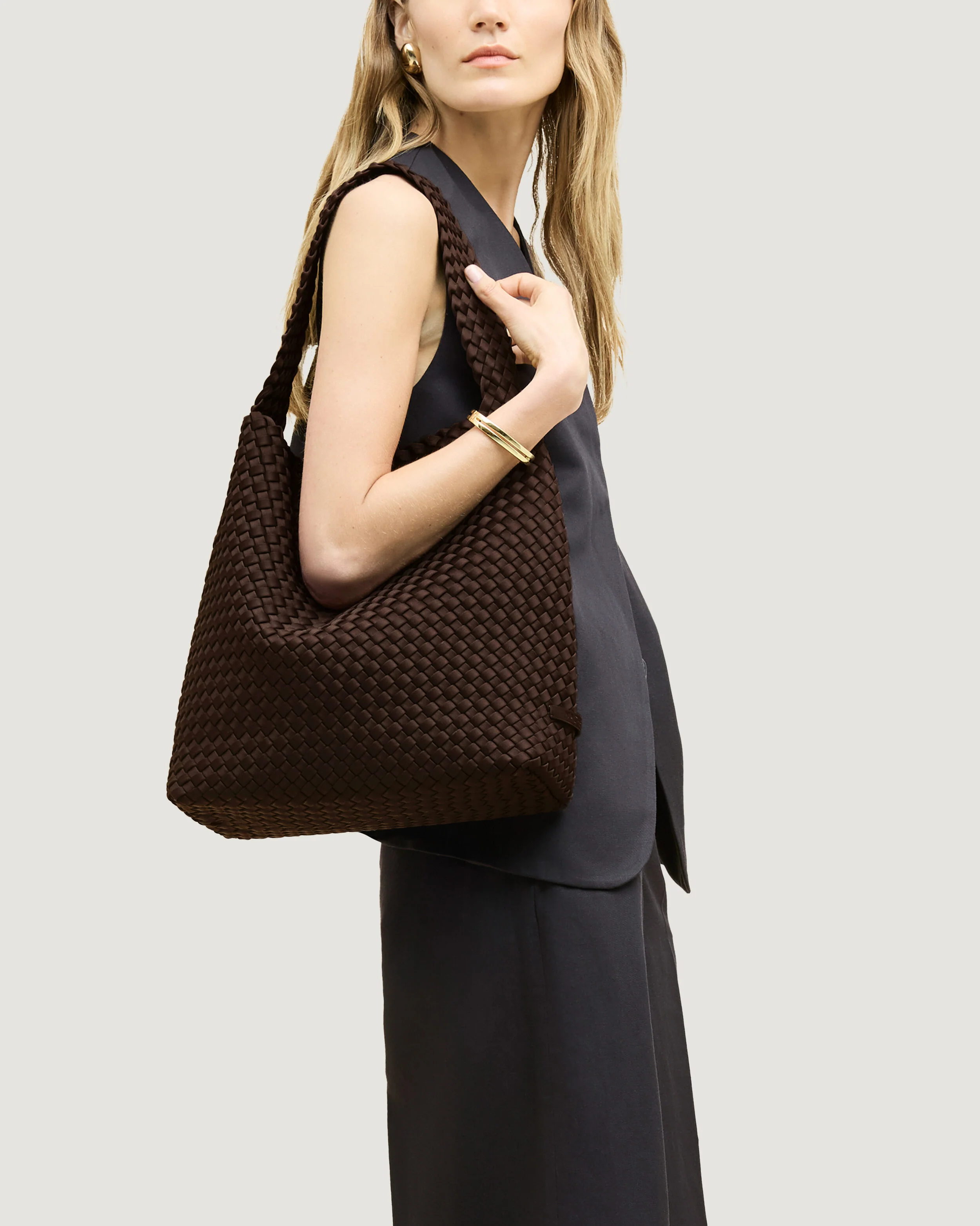 Nomad Medium Hobo | Chocolate - Image 6