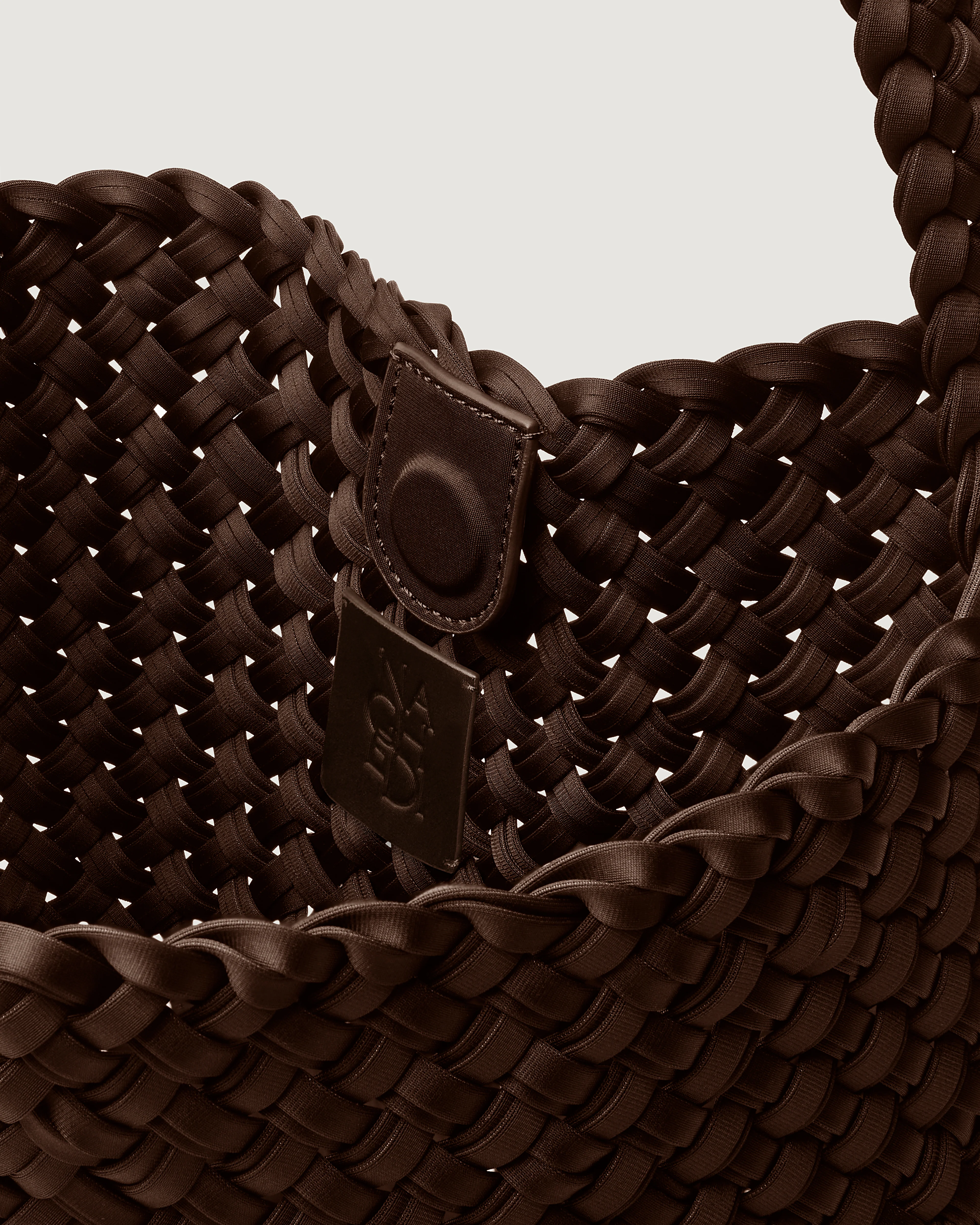 Nomad Medium Hobo Double Weave | Chocolate - Image 2
