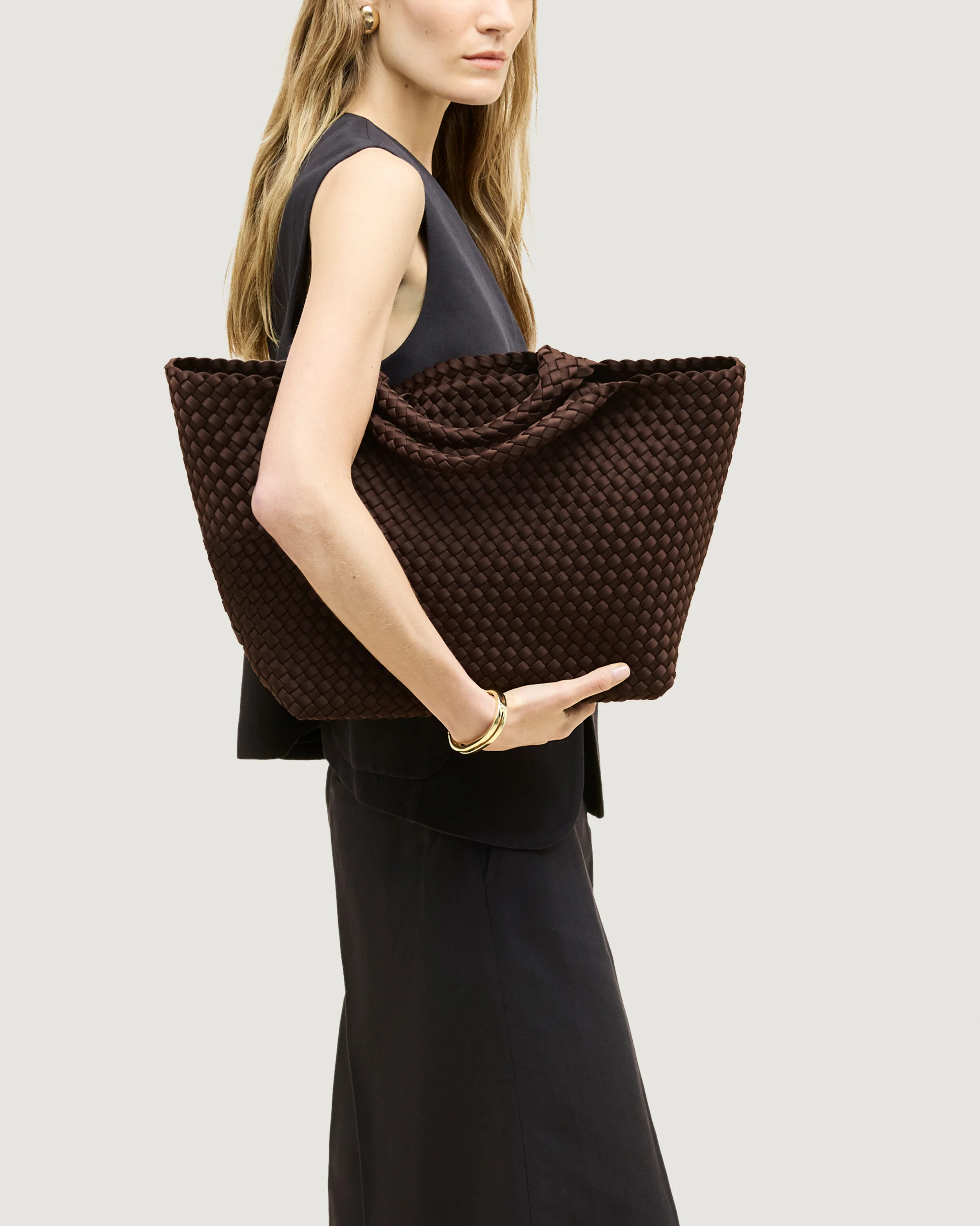 St. Barths Medium Tote | Chocolate - Image 6