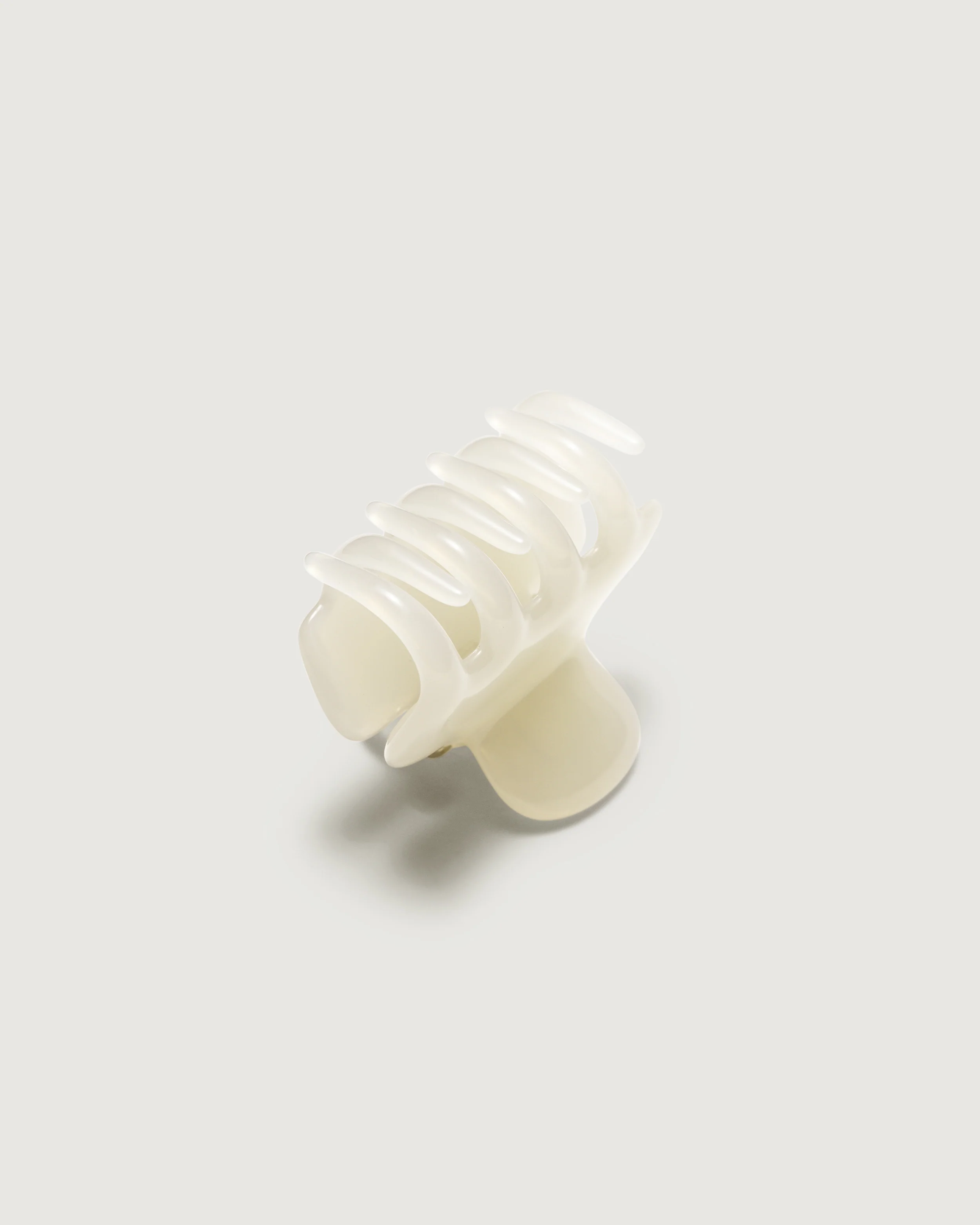 UNDO Hairware No. 2 Claw Clip | Alabaster - Image 3