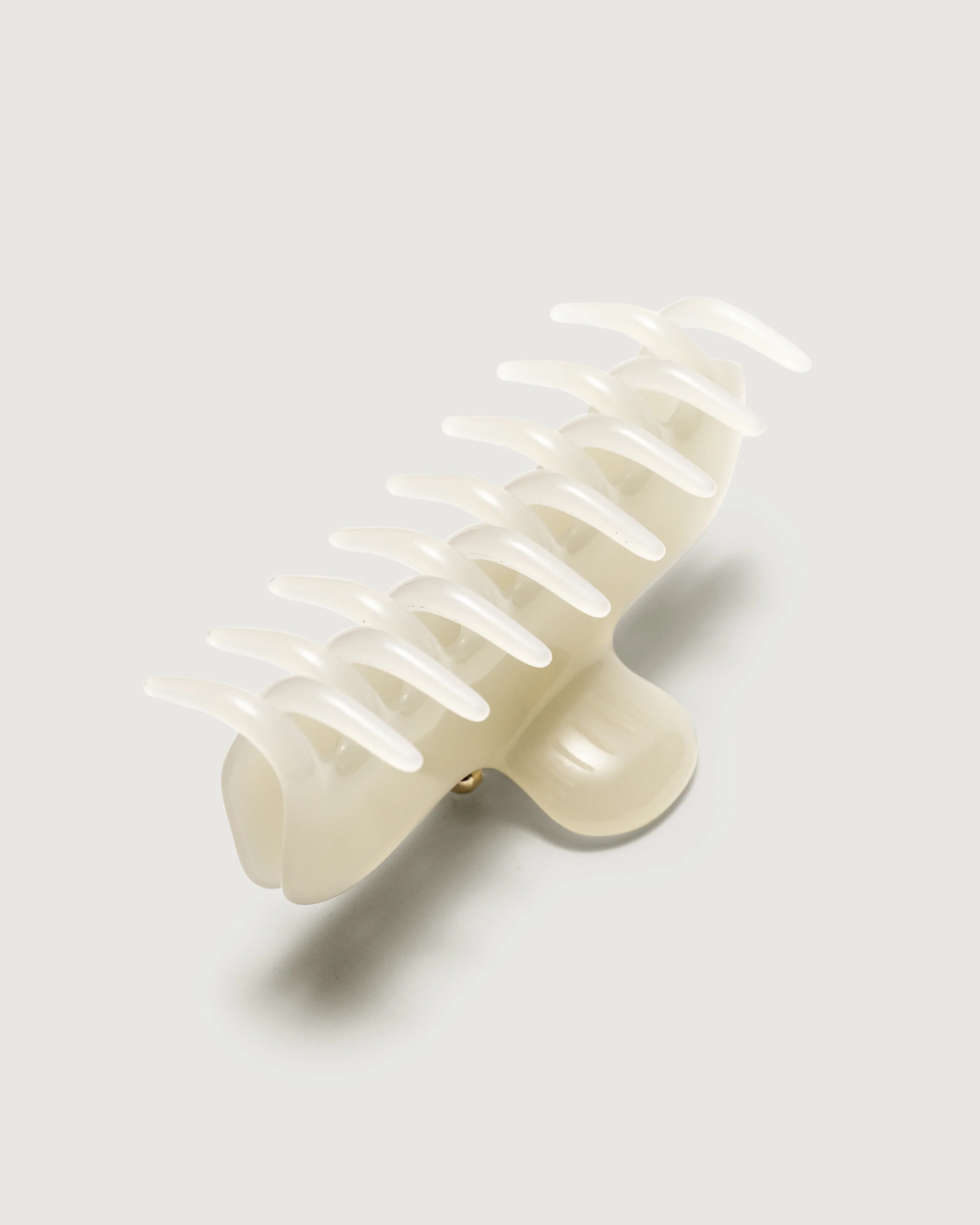 UNDO Hairware No. 4 Claw Clip | Alabaster - Image 3